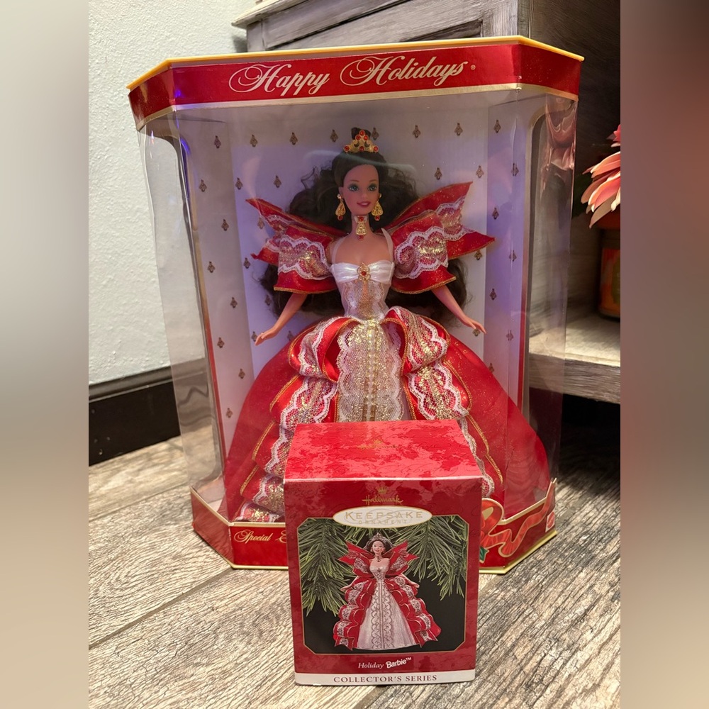 NIB 1997 Vintage Holiday Barbie & Hallmark Ornament Set
